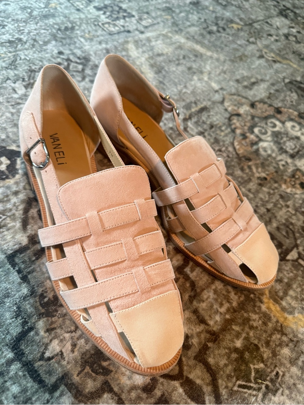 🩰 VANELi Women’s Fisherman Blush Pink Suede Strappy Loafers Size 9